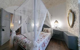 Opera B&B